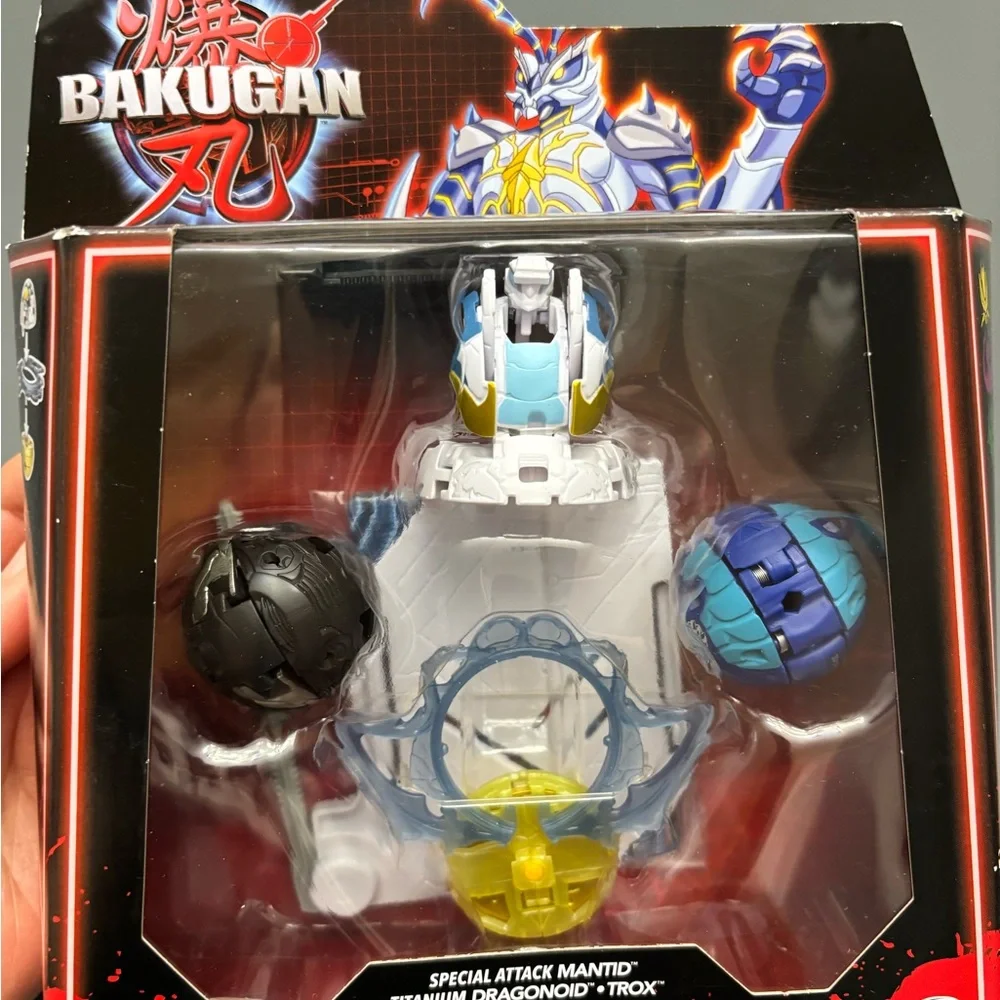 BAKUGAN Generation 3 STARTER PACK Special Attack Mantid Titaniam Dragonoid Trox